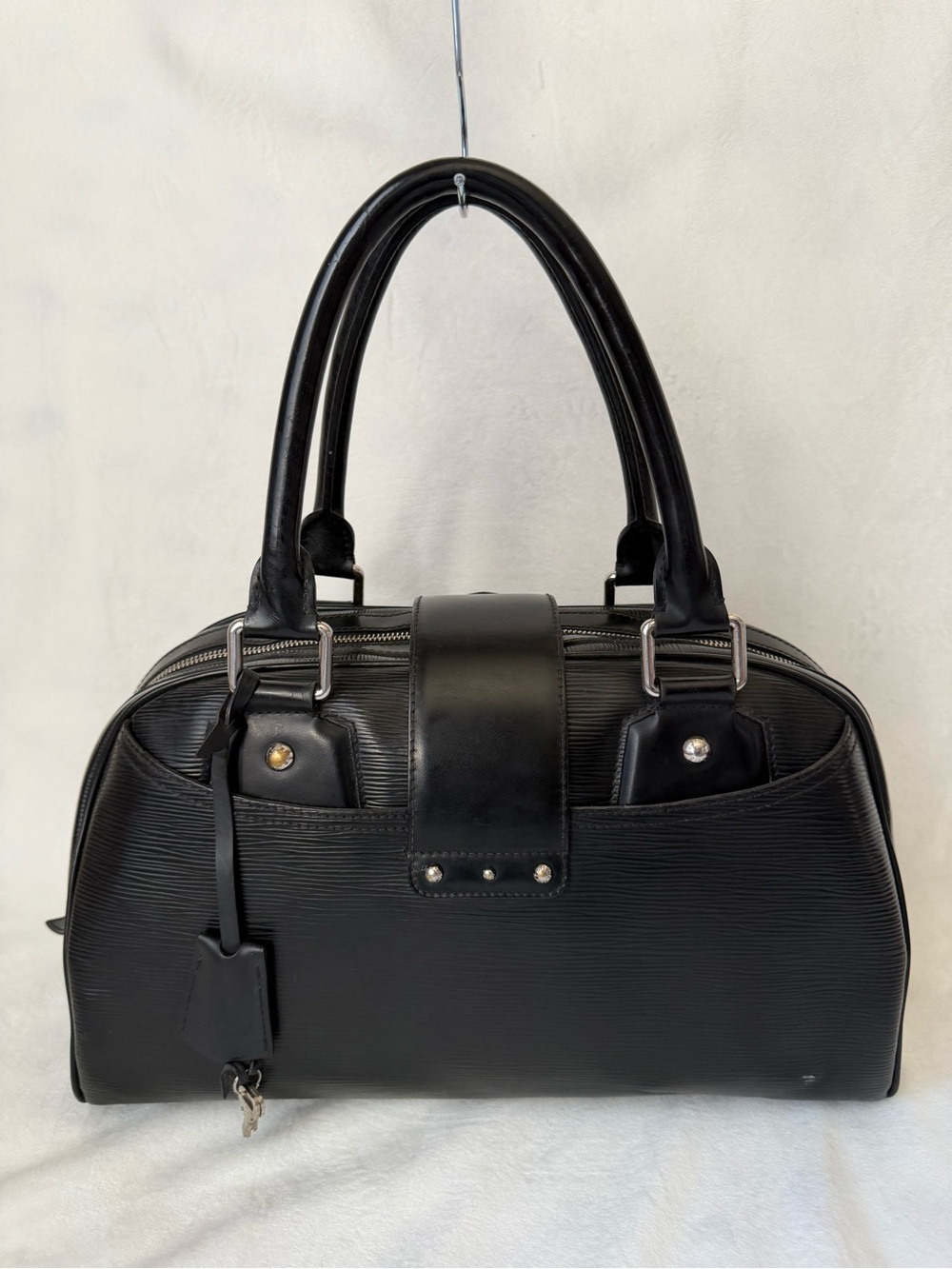 Louis Vuitton Montaigne GM Vintage Bag in Epi Leather - Picture 3 of 16